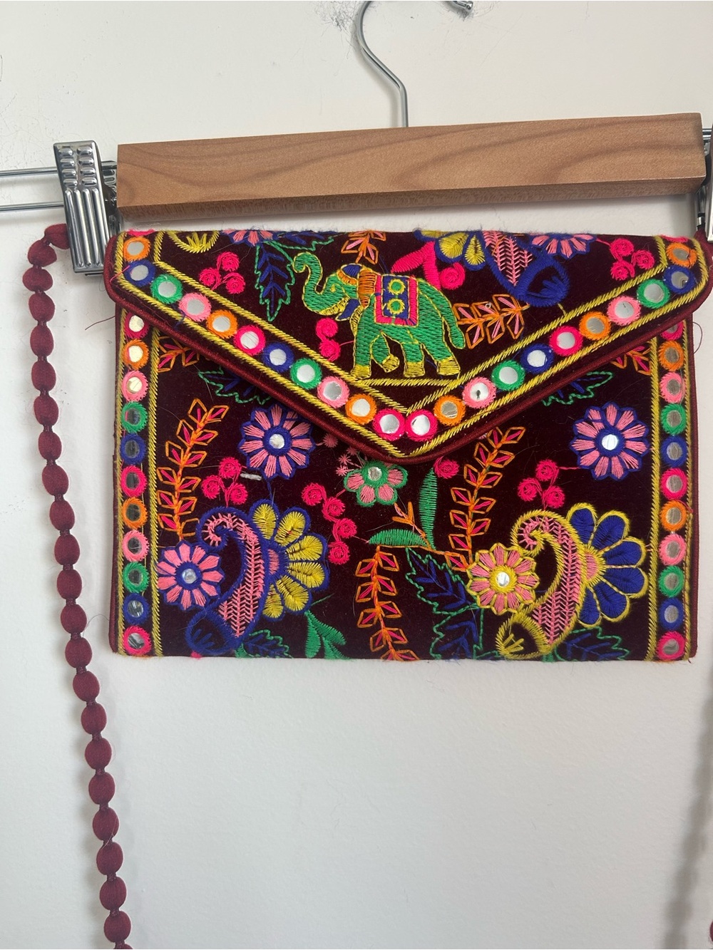 Embroidered Floral Elephant Envelope Crossbody Bag - Multicolor
